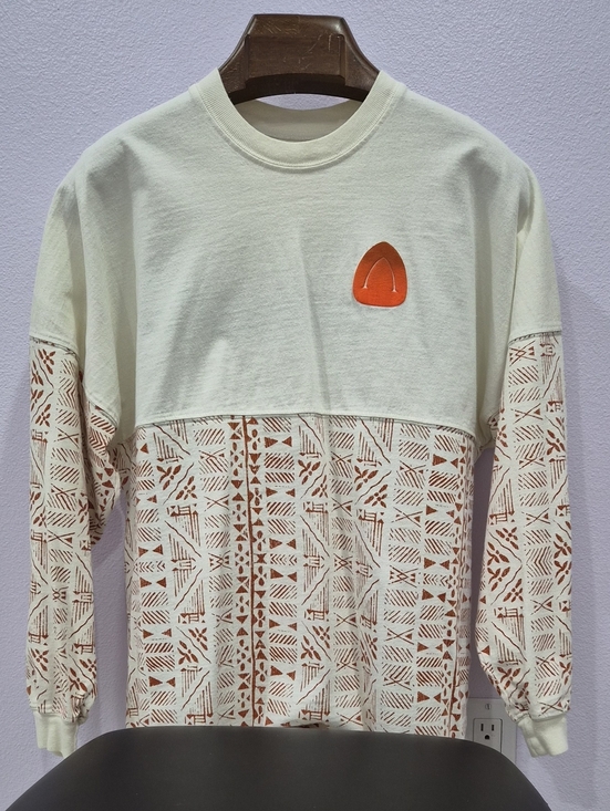 SPIRIT JERSEY Tops - Disney Aulani Hawai'i Spirit Jersey